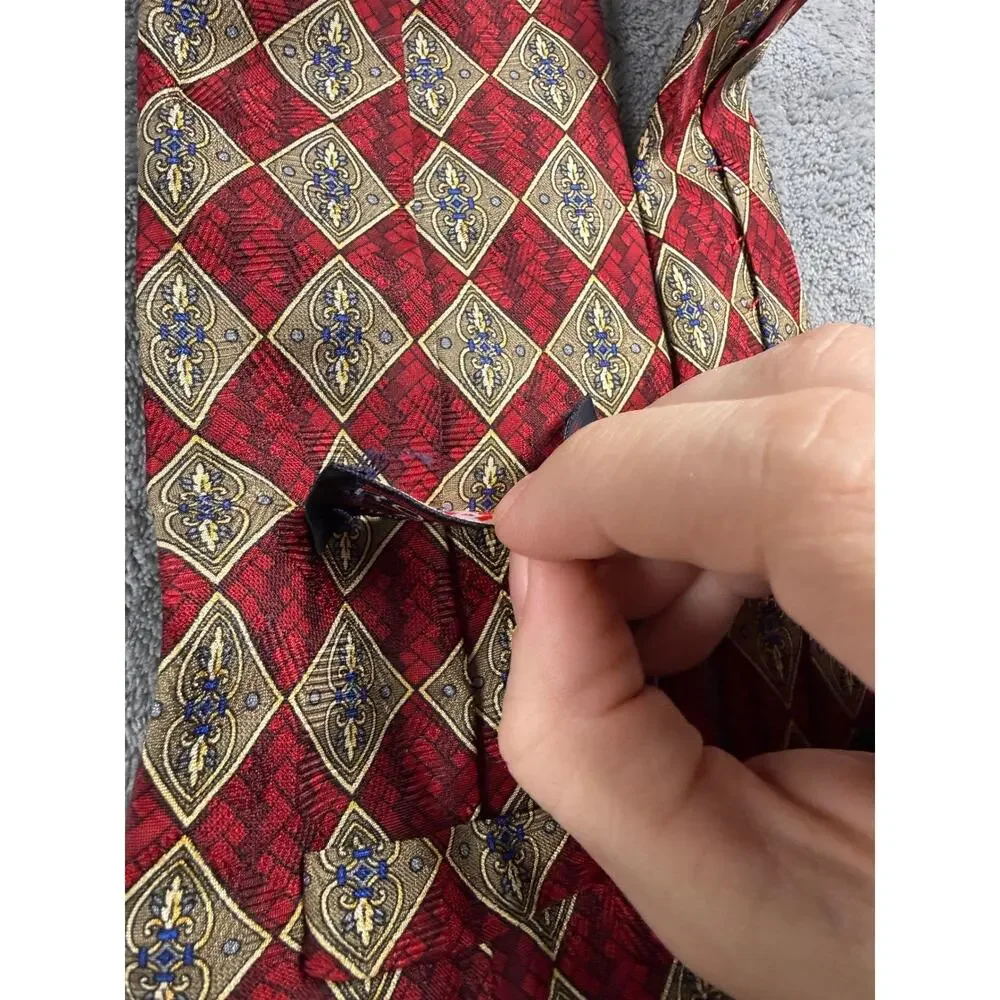 Roundtree‎ & Yorke Mens Extra Long Silk Tie Burgundy Red Gold Diamond Geometric